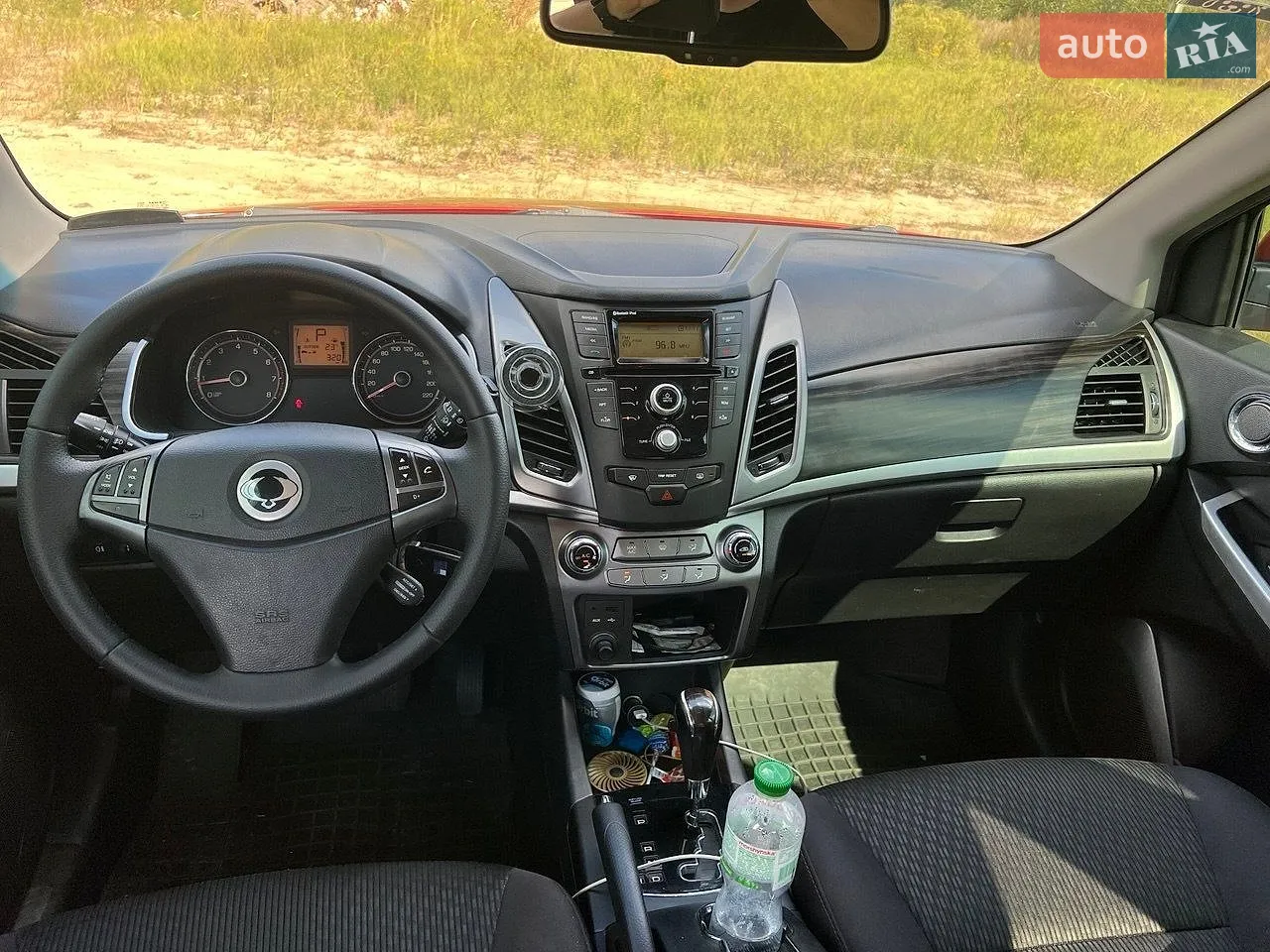 2014 SsangYong Korando - мініатюра 12