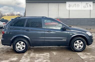 Позашляховик / Кросовер SsangYong Kyron 2014 в 