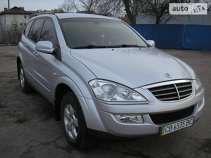 Позашляховик / Кросовер SsangYong Kyron 2010 в 