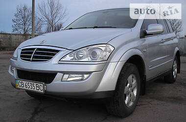 Позашляховик / Кросовер SsangYong Kyron 2010 в 