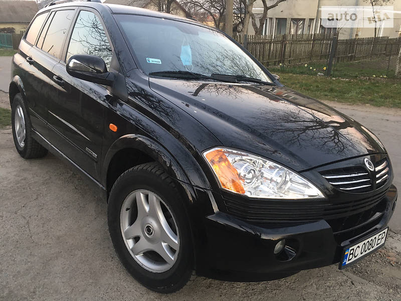 Позашляховик / Кросовер SsangYong Kyron 2006 в 