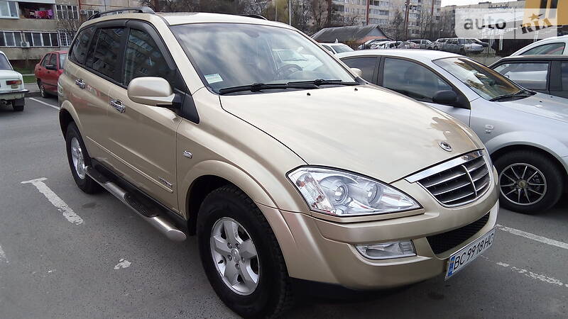 Позашляховик / Кросовер SsangYong Kyron 2009 в Львові