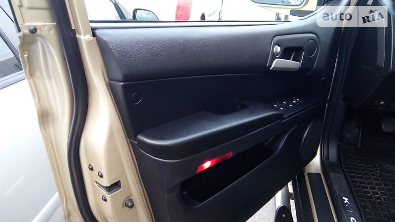 Позашляховик / Кросовер SsangYong Kyron 2009 в Львові