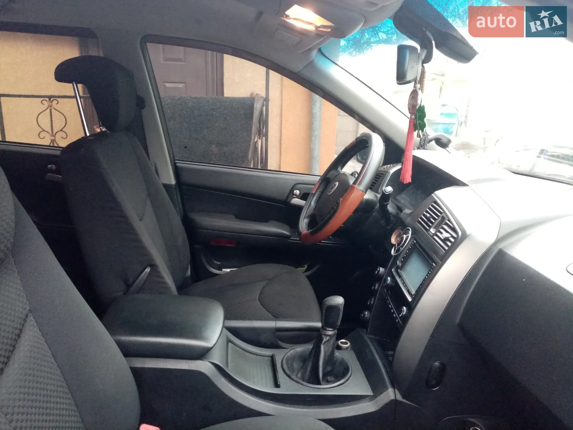 2010 SsangYong Kyron - мініатюра 14