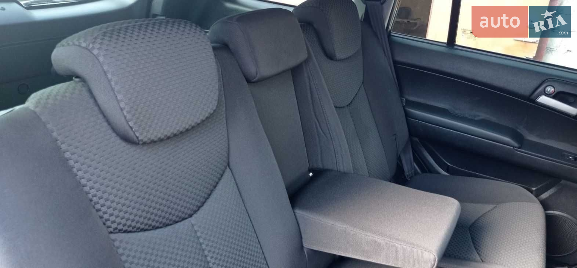 2010 SsangYong Kyron - мініатюра 10