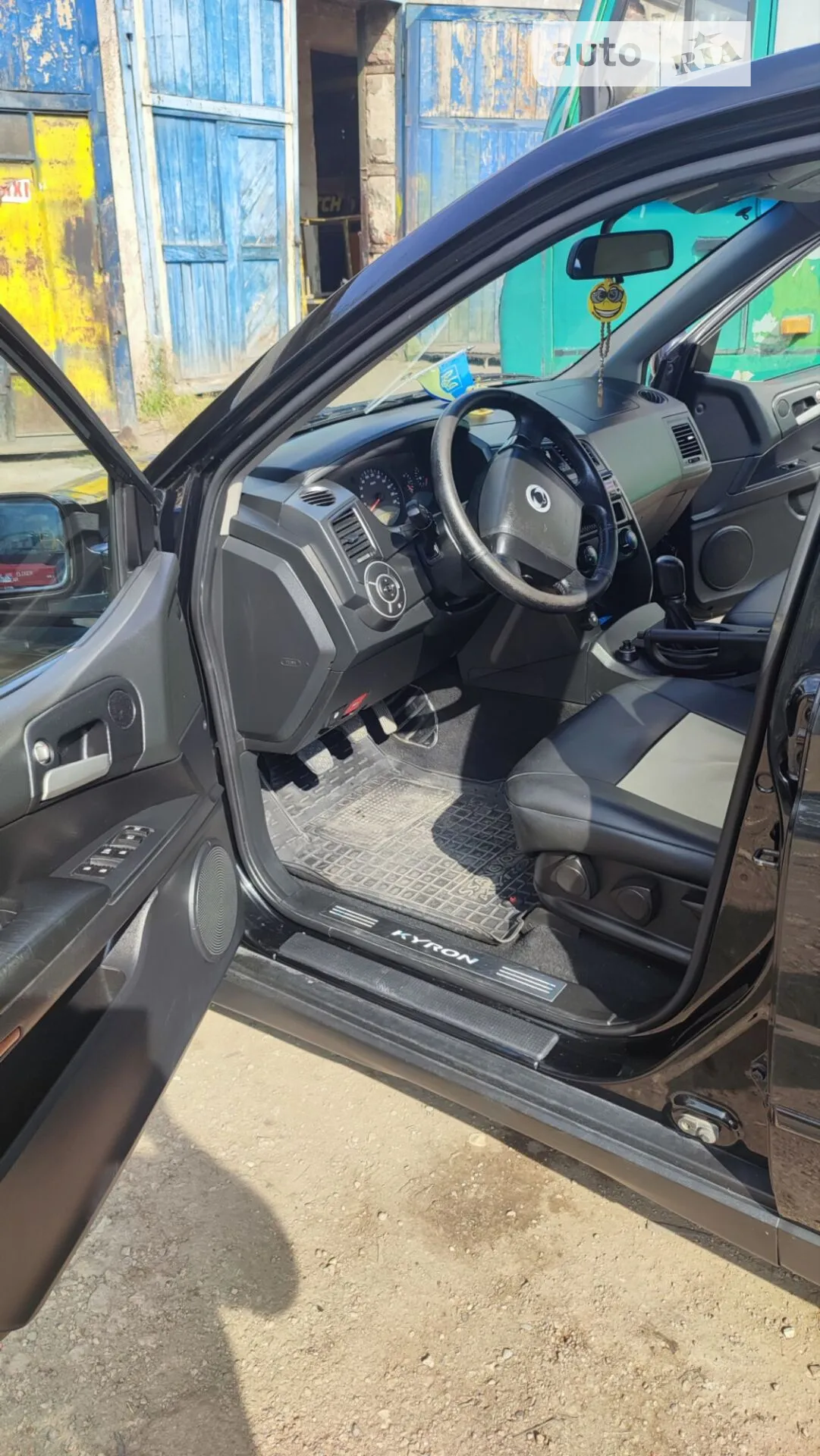 2011 SsangYong Kyron - мініатюра 5