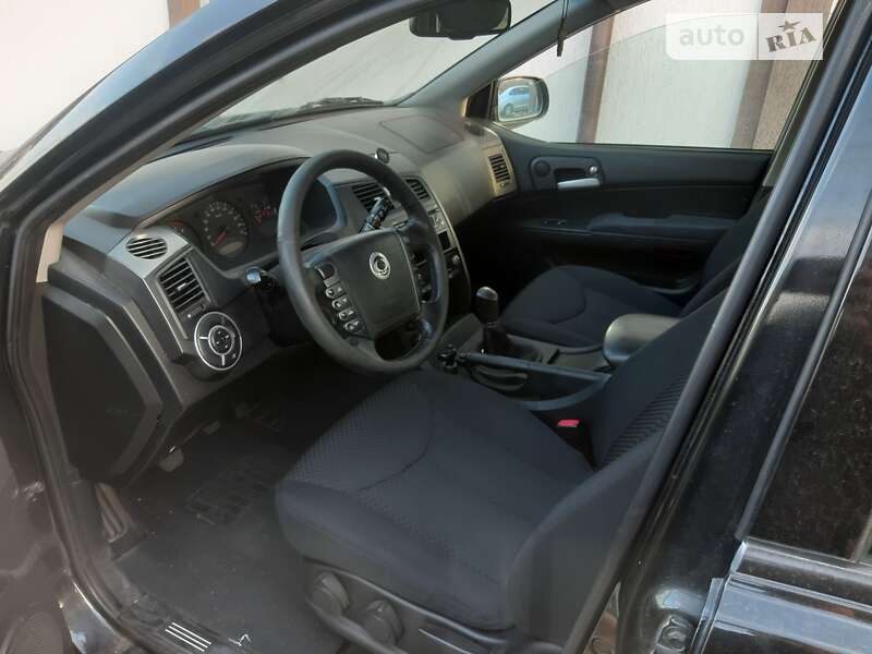 Позашляховик / Кросовер SsangYong Kyron 2010 в Києві