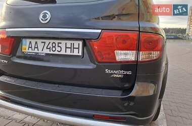Позашляховик / Кросовер SsangYong Kyron 2010 в 