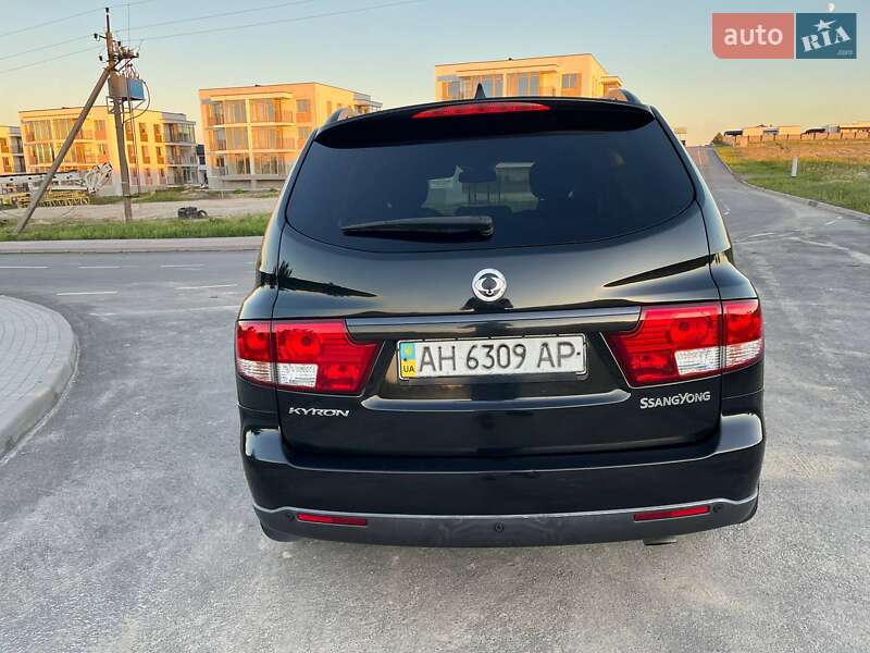 Внедорожник / Кроссовер SsangYong Kyron 2012 в Ровно