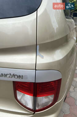Внедорожник / Кроссовер SsangYong Kyron 2007 в 