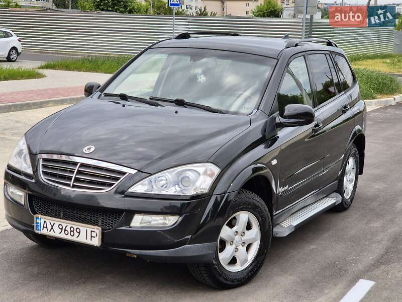 Внедорожник / Кроссовер SsangYong Kyron 2010 в 