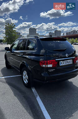 Внедорожник / Кроссовер SsangYong Kyron 2010 в 