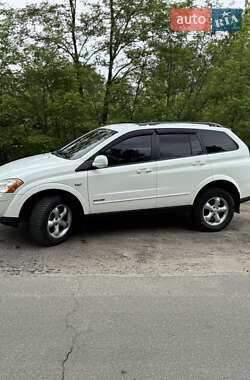 Позашляховик / Кросовер SsangYong Kyron 2013 в 