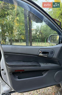 Позашляховик / Кросовер SsangYong Kyron 2005 в 
