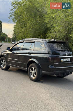 Внедорожник / Кроссовер SsangYong Kyron 2009 в 