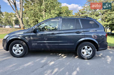 Внедорожник / Кроссовер SsangYong Kyron 2010 в 