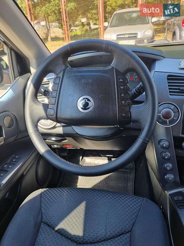 Внедорожник / Кроссовер SsangYong Kyron 2013 в Киеве