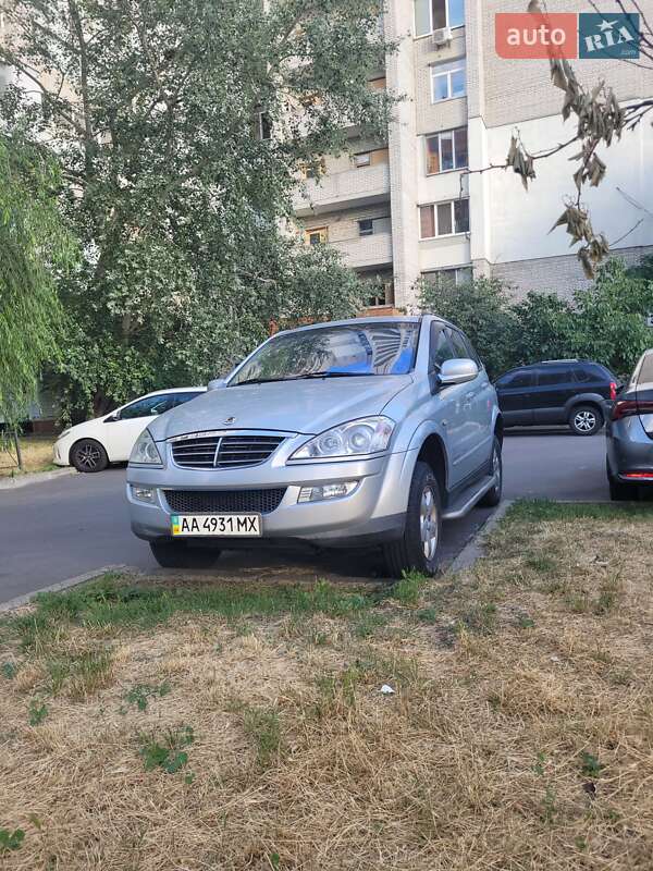 Внедорожник / Кроссовер SsangYong Kyron 2010 в Киеве