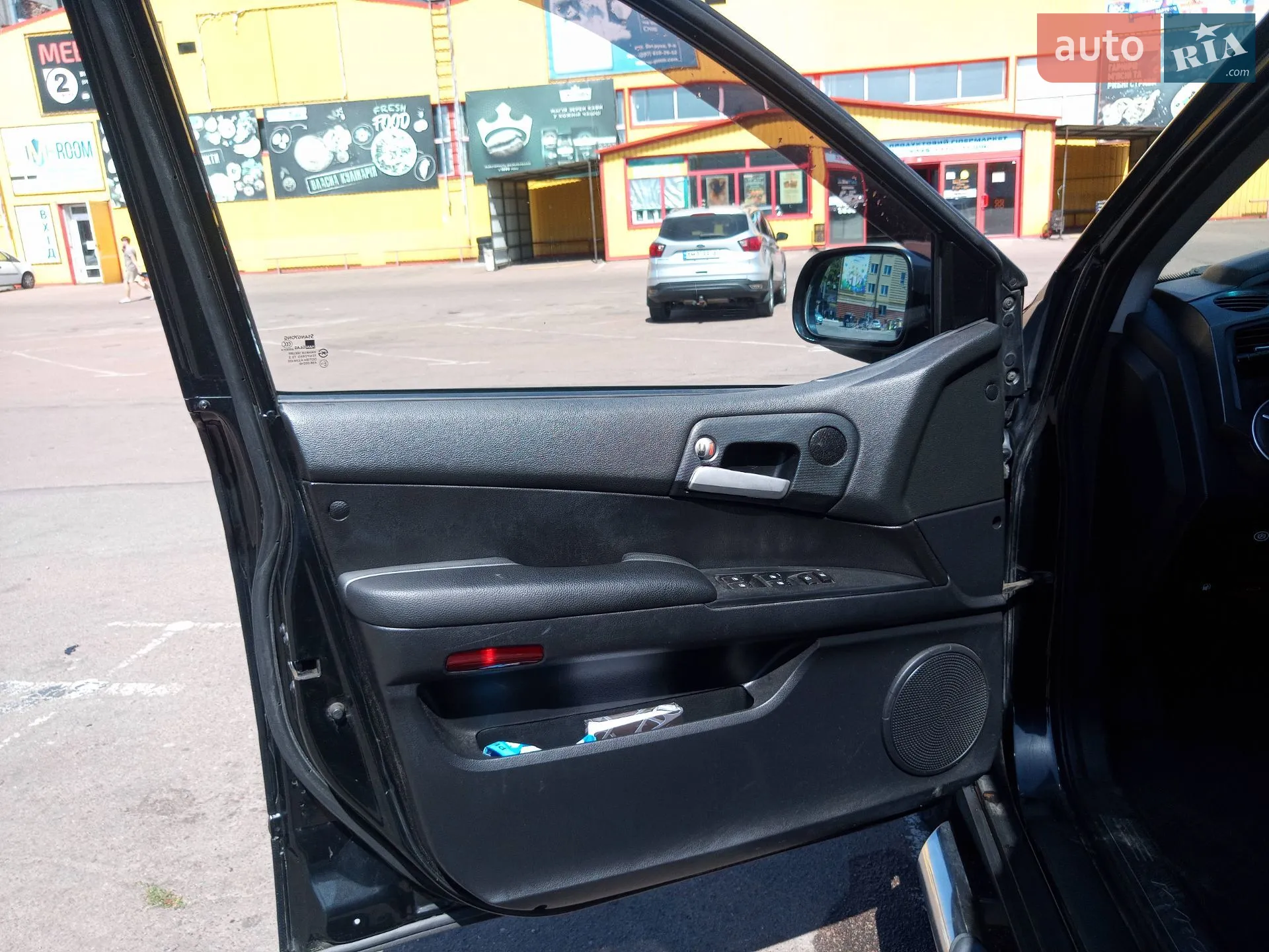 2010 SsangYong Kyron - мініатюра 9