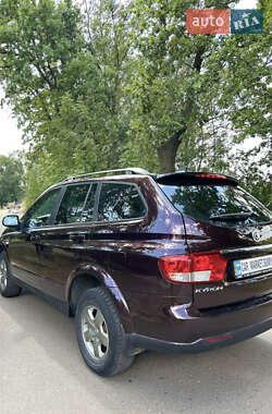 Внедорожник / Кроссовер SsangYong Kyron 2010 в 