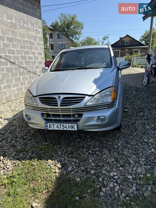 Внедорожник / Кроссовер SsangYong Kyron 2005 в 