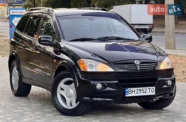 Позашляховик / Кросовер SsangYong Kyron 2008 в 