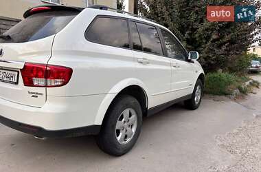 Позашляховик / Кросовер SsangYong Kyron 2013 в 