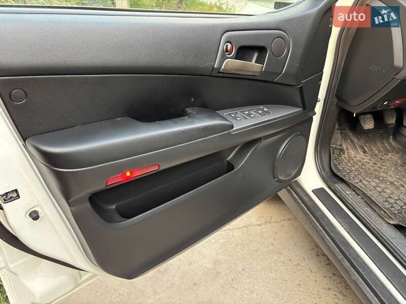 Внедорожник / Кроссовер SsangYong Kyron 2013 в Днепре