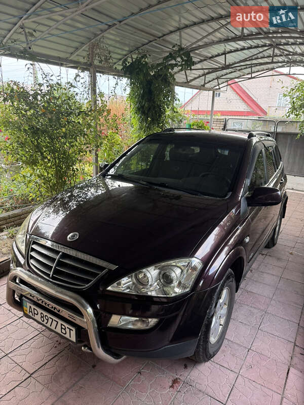 Внедорожник / Кроссовер SsangYong Kyron 2010 в 