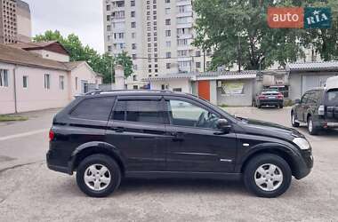 Позашляховик / Кросовер SsangYong Kyron 2009 в 