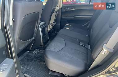 Седан SsangYong Kyron 2013 в 