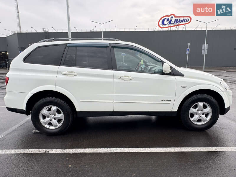 Внедорожник / Кроссовер SsangYong Kyron 2013 в Киеве