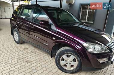 Позашляховик / Кросовер SsangYong Kyron 2010 в 