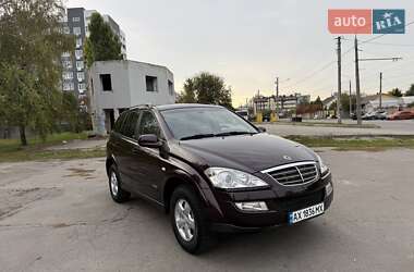 Позашляховик / Кросовер SsangYong Kyron 2010 в 