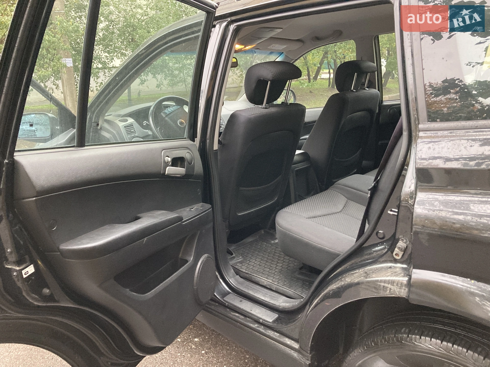 2010 SsangYong Kyron - мініатюра 11