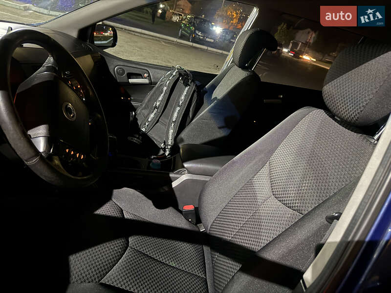 Позашляховик / Кросовер SsangYong Kyron 2011 в Києві