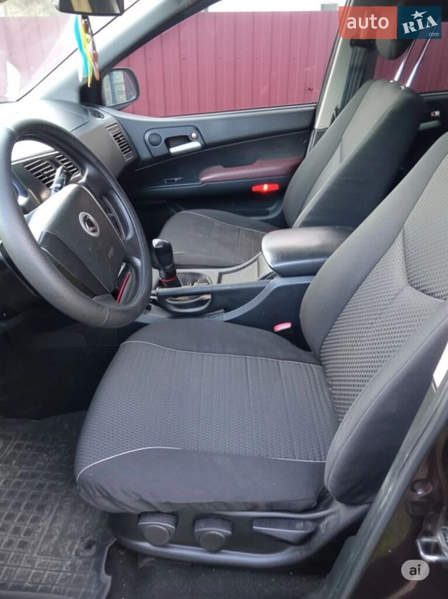 2010 SsangYong Kyron - мініатюра 15