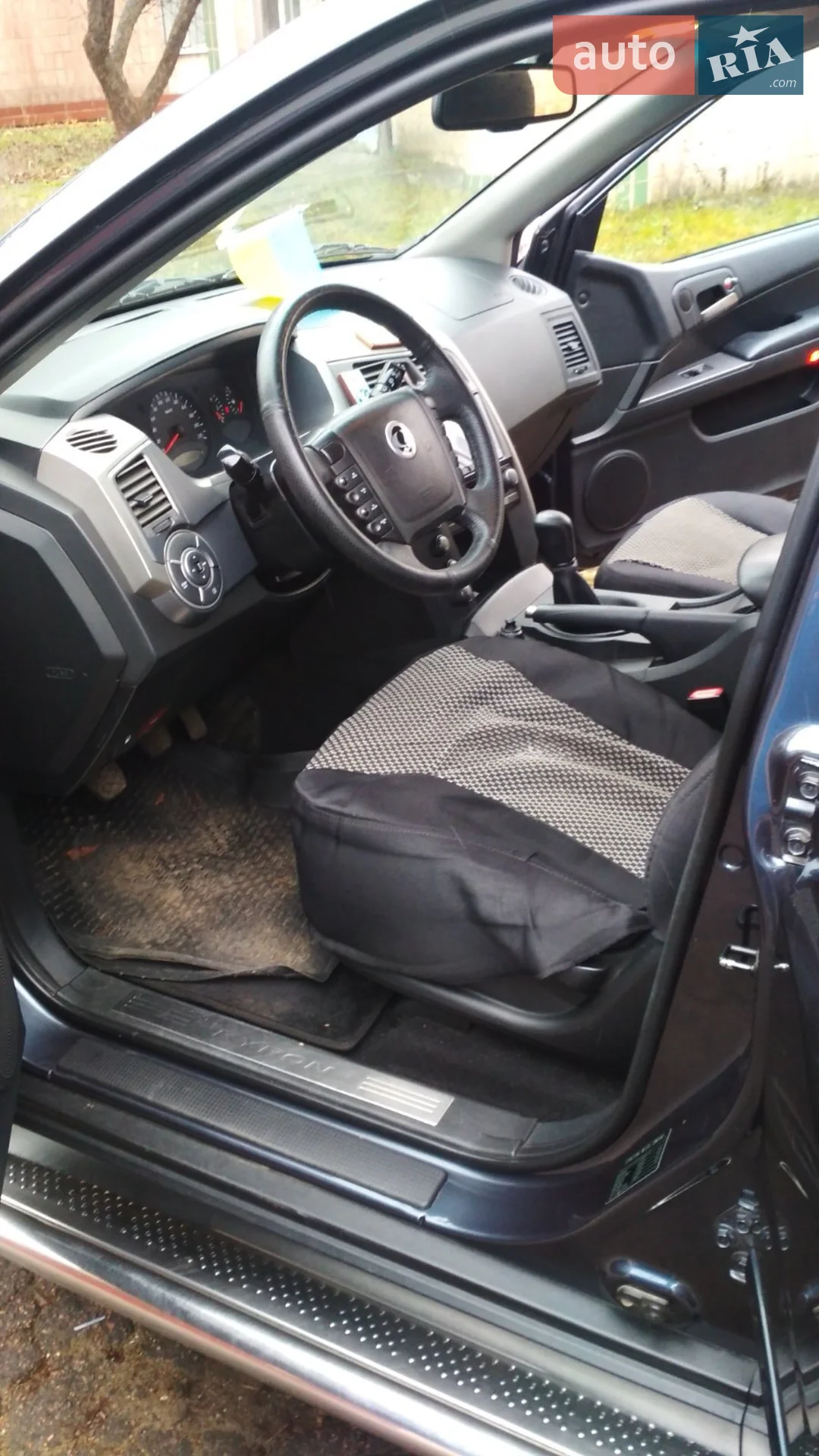 2012 SsangYong Kyron - мініатюра 11