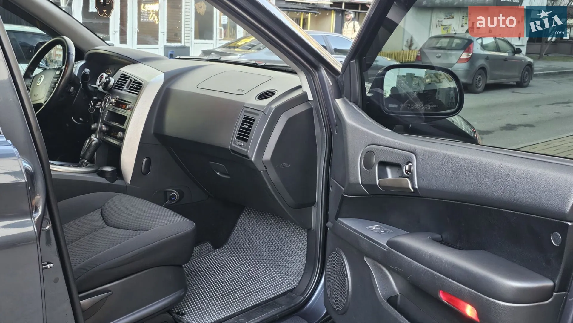 2012 SsangYong Kyron - мініатюра 14