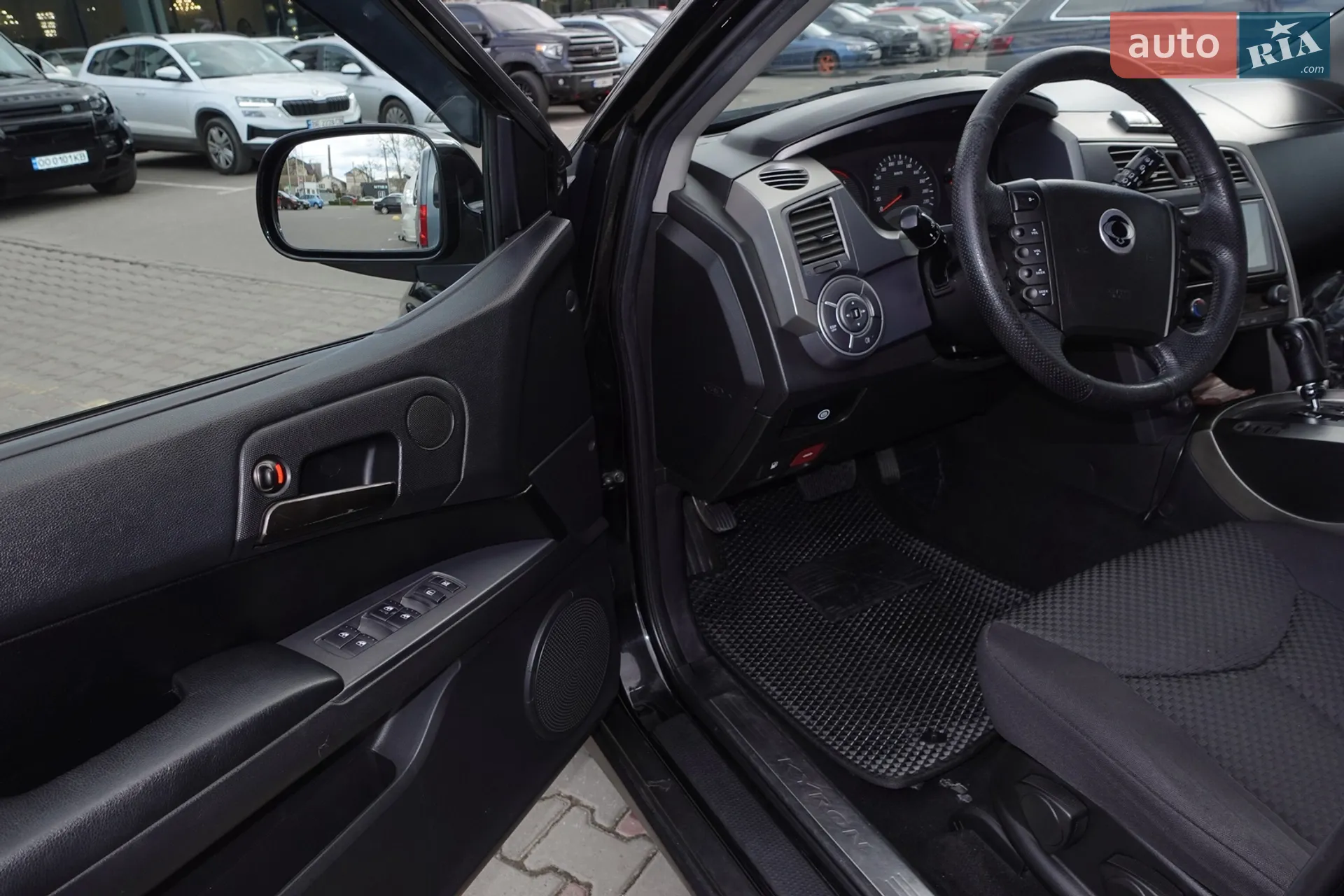 2013 SsangYong Kyron - мініатюра 12