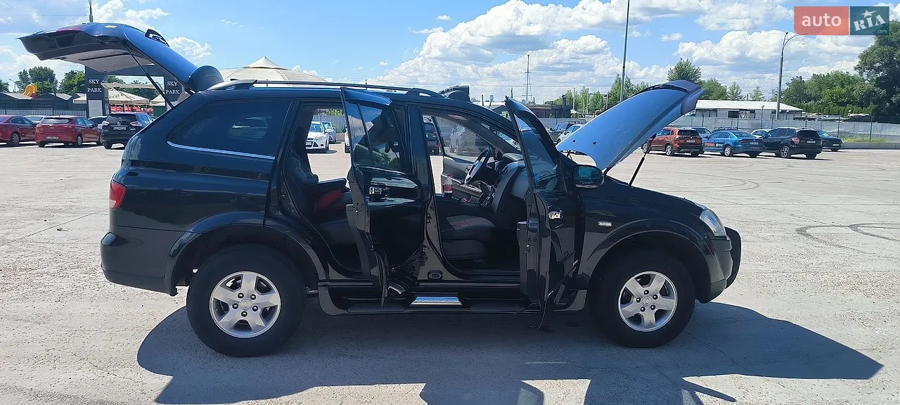 2014 SsangYong Kyron - мініатюра 12