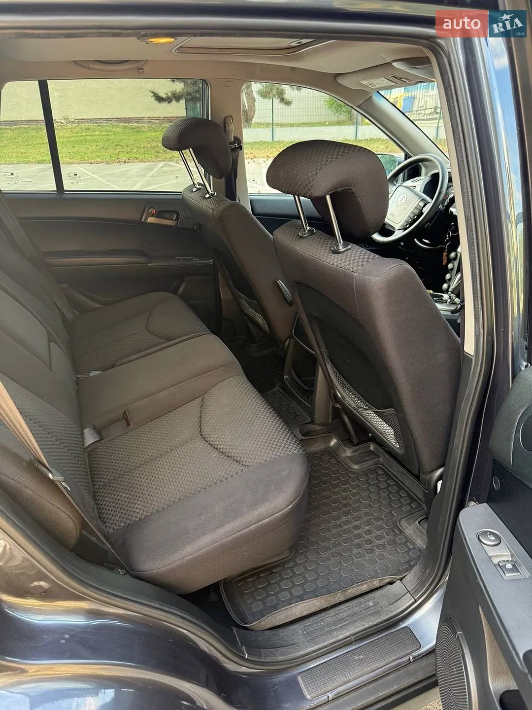 2012 SsangYong Kyron - мініатюра 18