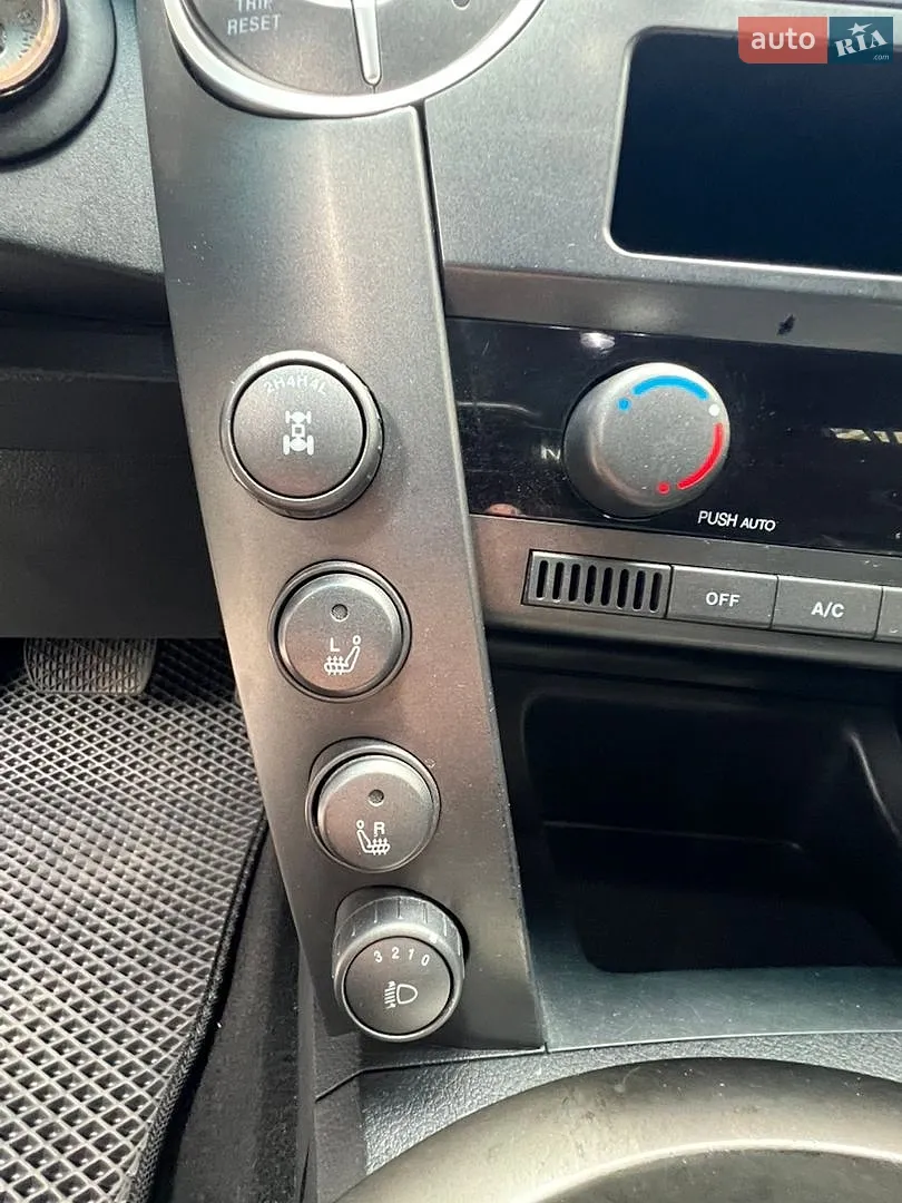 2012 SsangYong Kyron - мініатюра 12