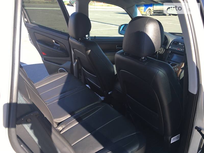 Внедорожник / Кроссовер SsangYong Rexton 2014 в Киеве фото 8 Внедорожник / Кроссовер SsangYong Rexton 2014 в Киеве