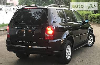 Внедорожник / Кроссовер SsangYong Rexton 2009 в Каменском