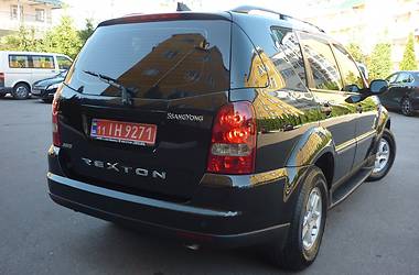 Внедорожник / Кроссовер SsangYong Rexton 2008 в Киеве