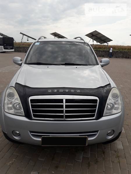 Позашляховик / Кросовер SsangYong Rexton 2008 в 
