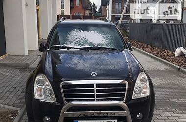 Внедорожник / Кроссовер SsangYong Rexton 2010 в Киеве