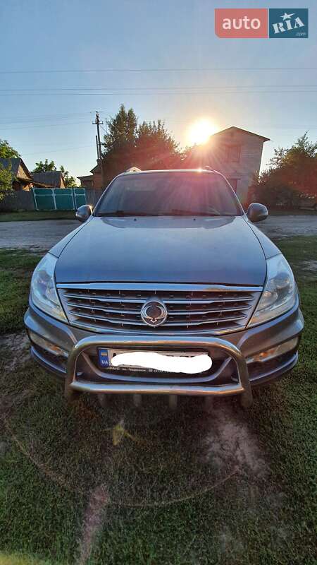 Внедорожник / Кроссовер SsangYong Rexton 2013 в Харькове