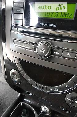 Позашляховик / Кросовер SsangYong Rexton 2014 в 